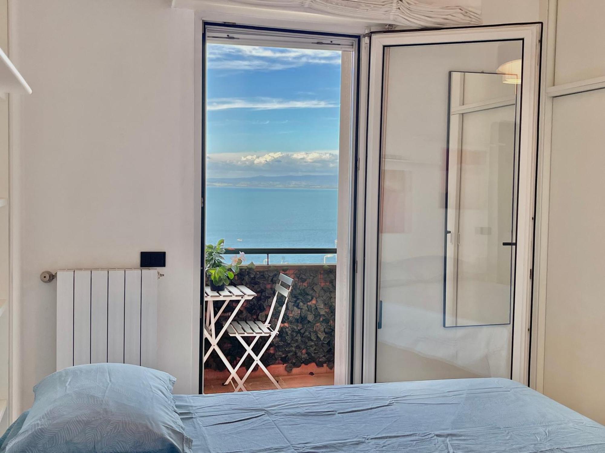 Апартаменты Porto Santo Stefano Vista Mare + Parcheggio Gratuito Экстерьер фото